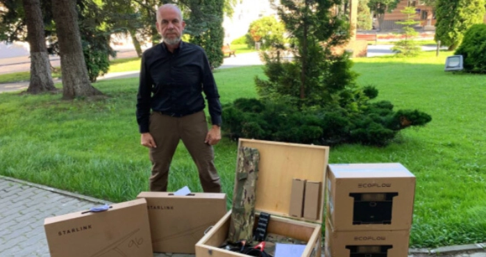Луцька громада передала для двох військових частин модеми, станції та обладнання РЕБ