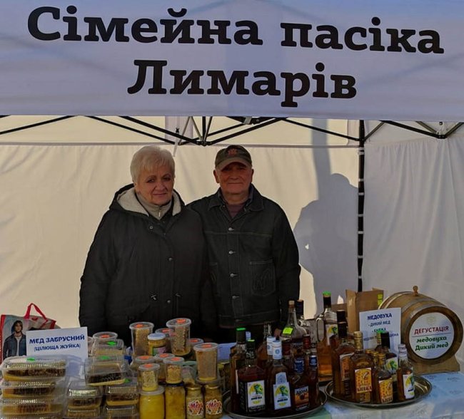 &laquo;Мусили цукор купувати, щоб бджоли не вмерли з голоду&raquo;. Пасічник Богдан Лимар пояснив, чому цьогоріч мед подорожчав