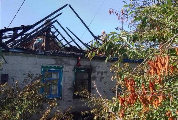 На Дніпропетровщині останній день літа був днем обстрілів: є поранені, та руйнування