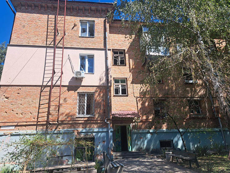 На Нікіпольщині ворог пошкодив багатоквартирні та приватні будинки