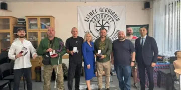 На Полтавщині чотирьом захисникам вручили нагрудні знаки «За вірність народу України»