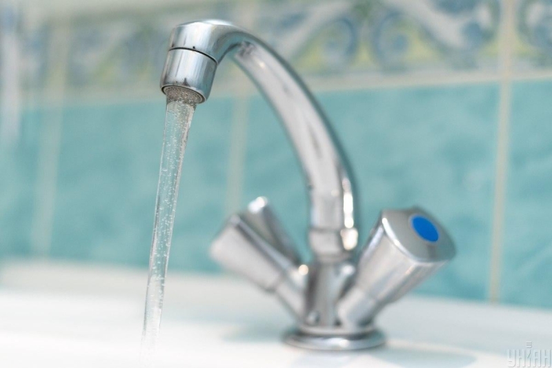 Небезпечно пити: в Україні виявили порушення на більшості об'єктів водопостачання