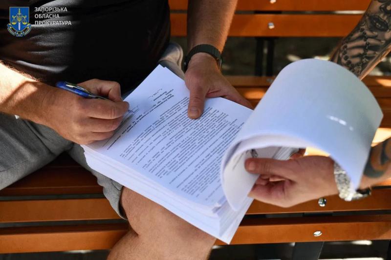 Облава на корупціонерів серед посадовців та державних службовців і чиновників не припиняється. У двох областях оголошено разом 29 підозр фігурантам, які гуртом привласнили щонайменше 375 мільйонів гривень