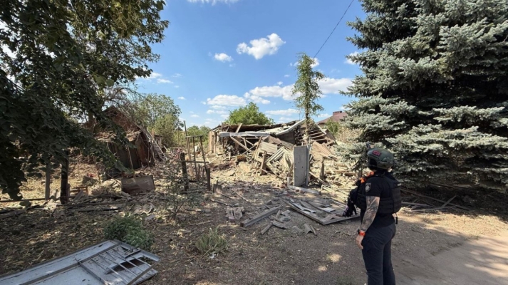 РФ накрила Костянтинівку вогнем ''Смерча'': влучили по будинках і ринку, є вбиті і поранені