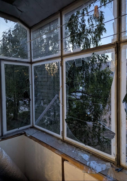 Росіяни обстіляли Дніпропетровщину: пошкоджено житлову багатоповерхівку і ферму