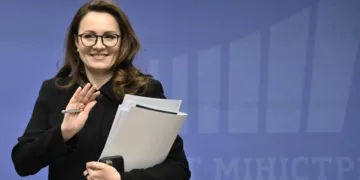 “Складний виклик”: Свириденко про підвищення зарплат учителям