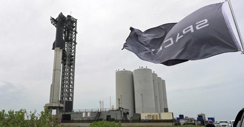 Starship із 10-го разу успішно злетів: прорив Маска на шляху до Марса чи лише чергова спроба. Пояснюємо