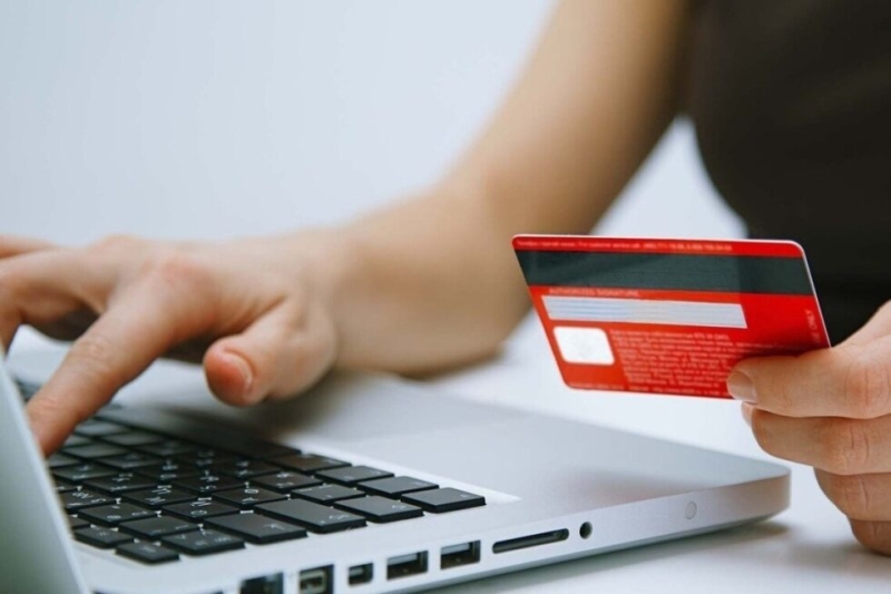 Сумчанки замість заробітку натрапили на аферистів