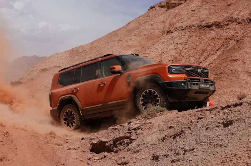 У Китаї представили потужний позашляховик з витратою пального 1,39 літра на 100 км (фото)