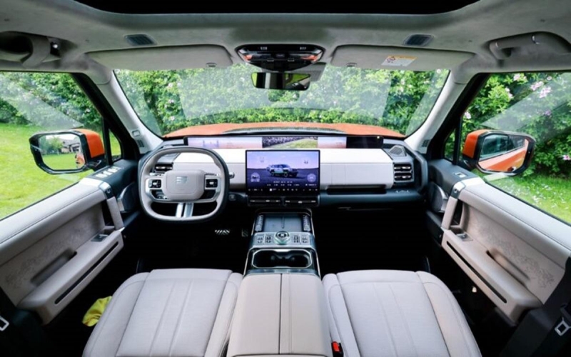 У Китаї представили потужний позашляховик з витратою пального 1,39 літра на 100 км (фото)