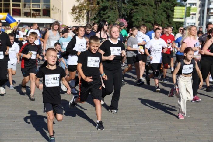 У Луцьку відбувся Всеукраїнський патріотичний забіг &laquo;Шаную воїнів, біжу за Героїв України&raquo;. ФОТО