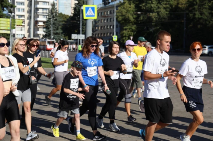 У Луцьку відбувся Всеукраїнський патріотичний забіг &laquo;Шаную воїнів, біжу за Героїв України&raquo;. ФОТО