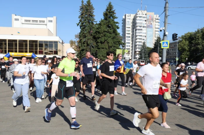 У Луцьку відбувся Всеукраїнський патріотичний забіг &laquo;Шаную воїнів, біжу за Героїв України&raquo;. ФОТО