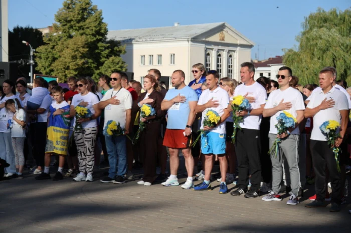 У Луцьку відбувся Всеукраїнський патріотичний забіг &laquo;Шаную воїнів, біжу за Героїв України&raquo;. ФОТО