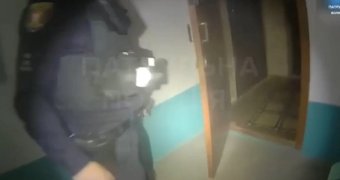 У Луцьку врятували жінку із задимленої квартири