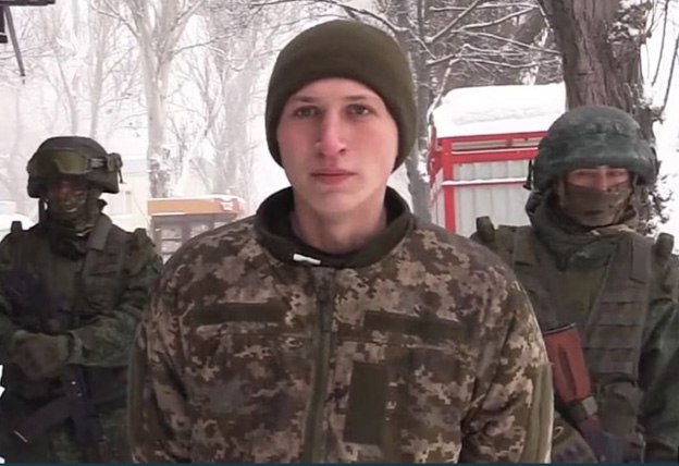 «У мене — кіт. Так, живий. Він теж із колонії»: Історія українського захисника, що звільнився в ході обміну з Макіївської колонії, і його кота