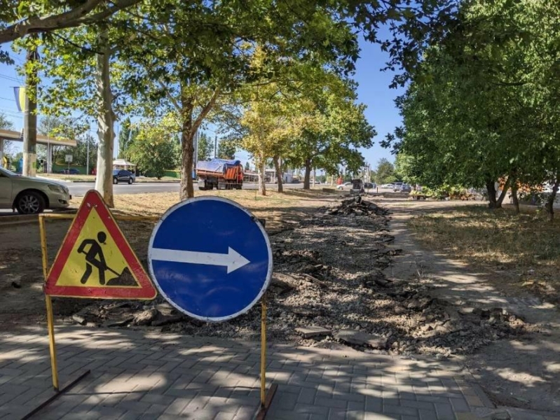 У Миколаєві по ПГУ розпочали капітальний ремонт з облаштування нового тротуару, - ФОТО