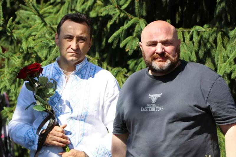 У Полтавській громаді сім’ям полеглих захисників України вручили почесні грамоти та відзнаки