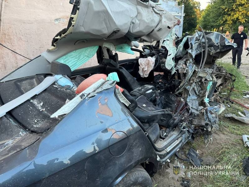 У Шостці автівка потрапила у ДТП через різке погіршення самопочуття водія: є травмовані