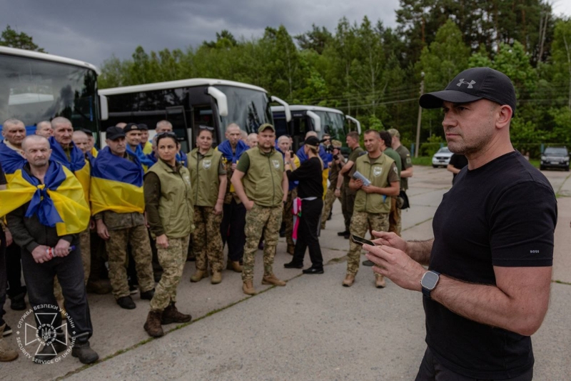 «Злість допомагала триматися»: Татарин, що обороняв Маріуполь і пройшов крізь пекло полону в Мордовії