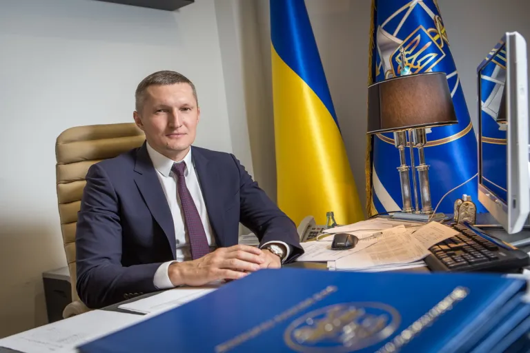 Колишнього топподатківця затримано за підозрою у створенні конвертаційного центру