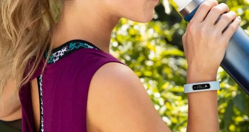фітнес-браслет Garmin
