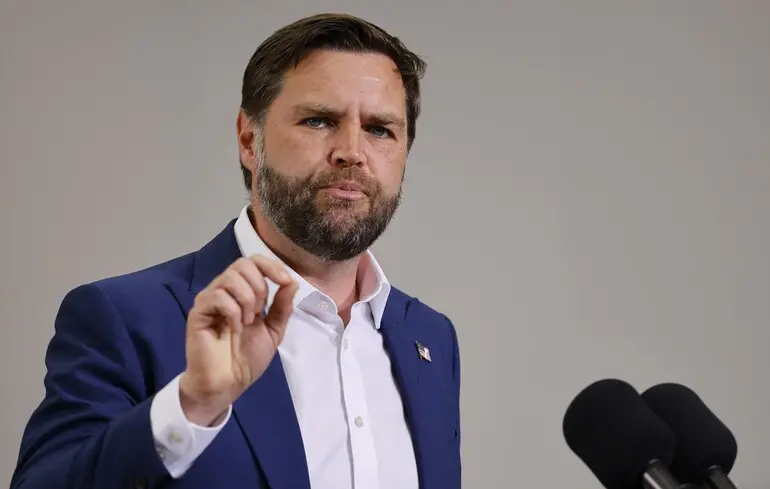 Венс пригрозив Росії наслідками за ігнорування мирних переговорів з Україною