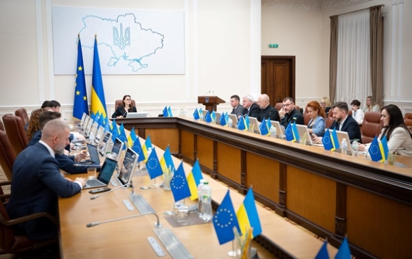 Кабмін затвердив програму своїх дій Кабмін затвердив програму своїх дій