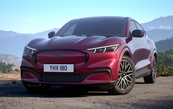 Електричний Mustang обігнав бензиновий у продажах