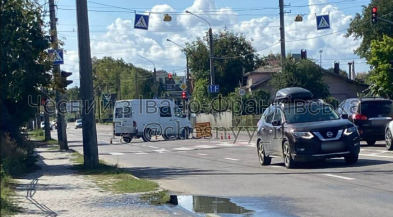 Небезпека на дорозі: в Івано-Франківську авто збило велосипедиста