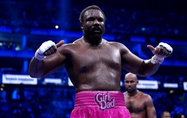 50-й бій у кар'єрі Дерека Чісори відбудеться в Манчестері