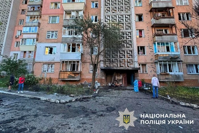 Внаслідок атаки дронів пошкоджена багатоповерхівка у Вишгородському районі (фото)