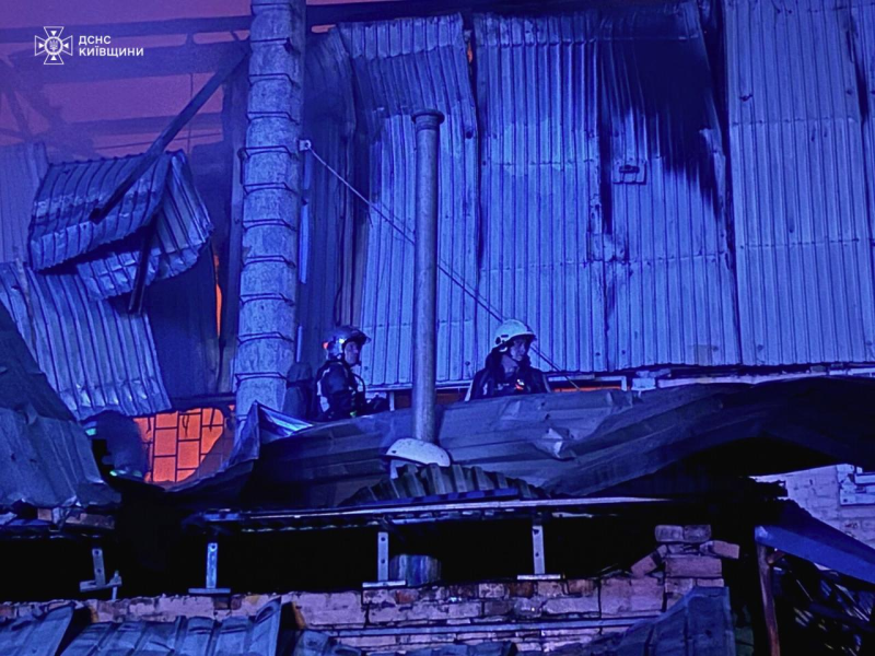Масована атака на Білу Церкву: рятувальники показали фото наслідків