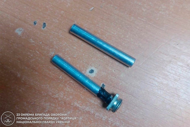 У Запоріжжі спіймали чоловіка з тротилом і фосфорними боєприпасами у рюкзаку