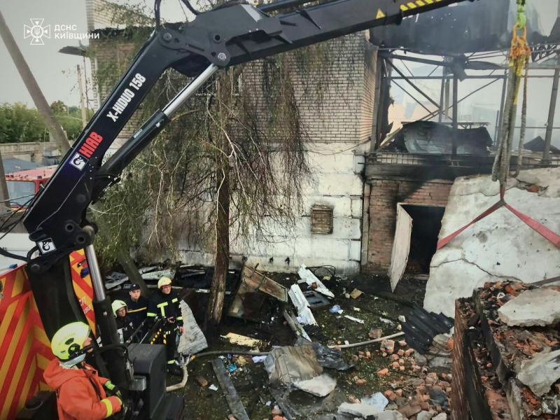 Масована атака на Білу Церкву: рятувальники показали фото наслідків