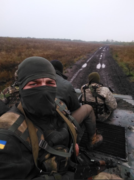 Алеї слави та могили українських військових на Донбасі: Як врятувати памu0027ять від бойових дій та окупації