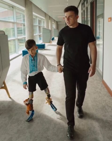 Американський бізнесмен білоруського походження ставить на ноги військових ЗСУ