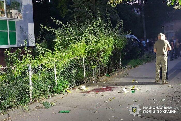 Вибух у Хмельницькому: поранено двох людей, пошкоджено авто