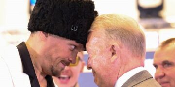 Френк Воррен сприймає травму Усика як причину для невиходу на ринг