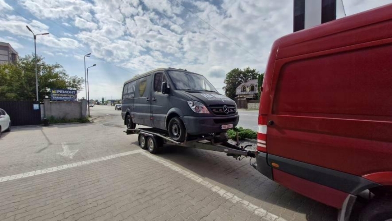 "У нашого Black'а не витримало серце": жителів Тернопільщини просять про термінову допомогу, щоб була змога доставляти загиблих воїнів (ФОТО)