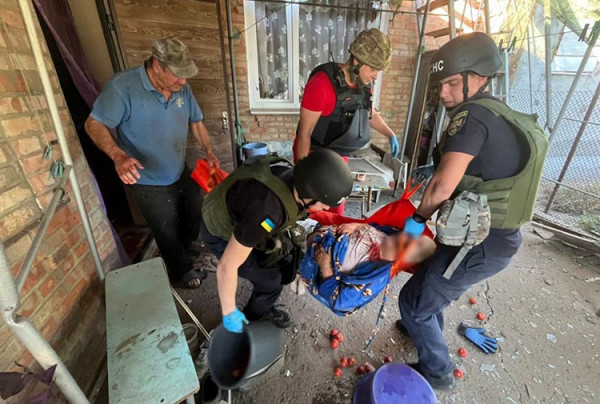 Два райони Дніпропетровщини були під ворожим вогнем: є постраждалі та багато руйнувань