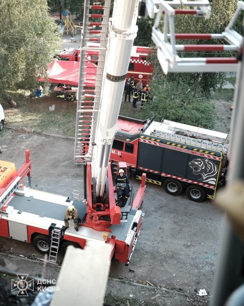 Удар по Києву 7 вересня. Рятувальники завершили роботи у Святошинському районі