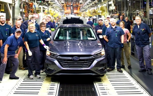 Subaru припиняє випуск Legacy після 35 років виробництва