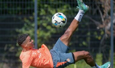 ФОТО. Після кількох вихідних Шахтар розпочав тренування у Львові