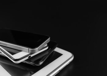 тенденції у дизайні смартфонів