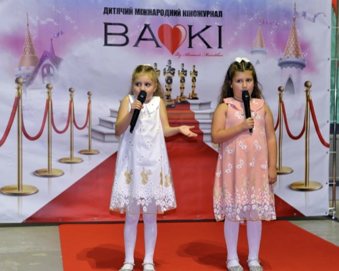 Маленькі зірки великого екрану: у Луцьку відбулася премʼєра дитячого кіножурналу «Байки»