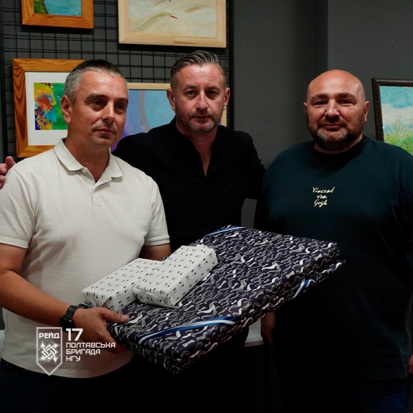 Мистецтво, народжене на передовій: на виставці-ярмарку «ПОШУК – 2025» представили роботи нацгварційців із Полтавщини