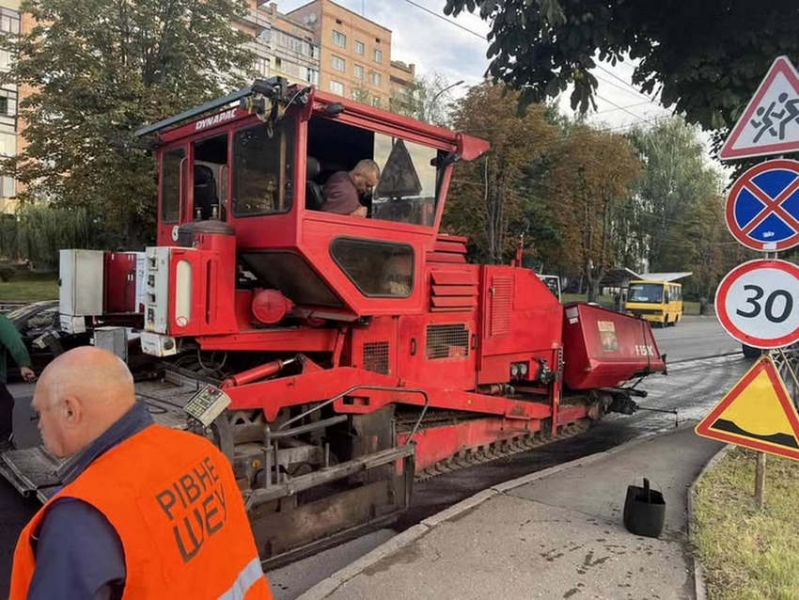 На важливому перехресті у Рівному подбають про безбар'єрність