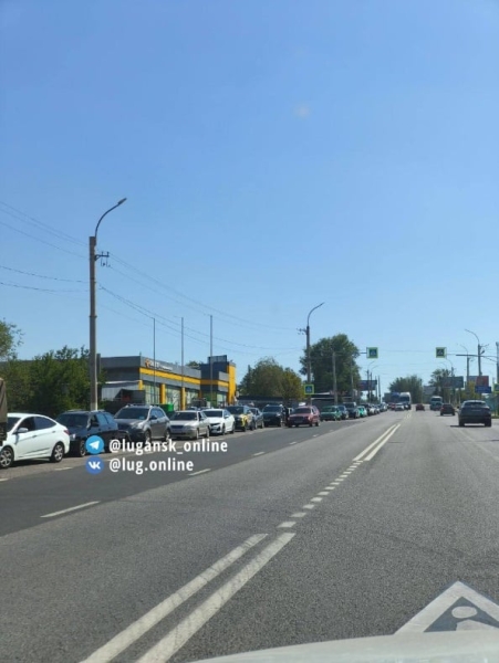 Окуповані міста України залишилися без бензину: що відбувається