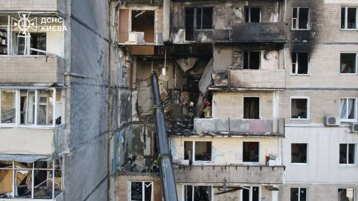 Понад 220 людей звернулися по допомогу в Києві після атак РФ, пошкоджено школу